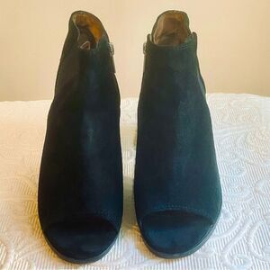 Frye Suede Peep Toe Ankle Bootie Black Block Heels Size 7